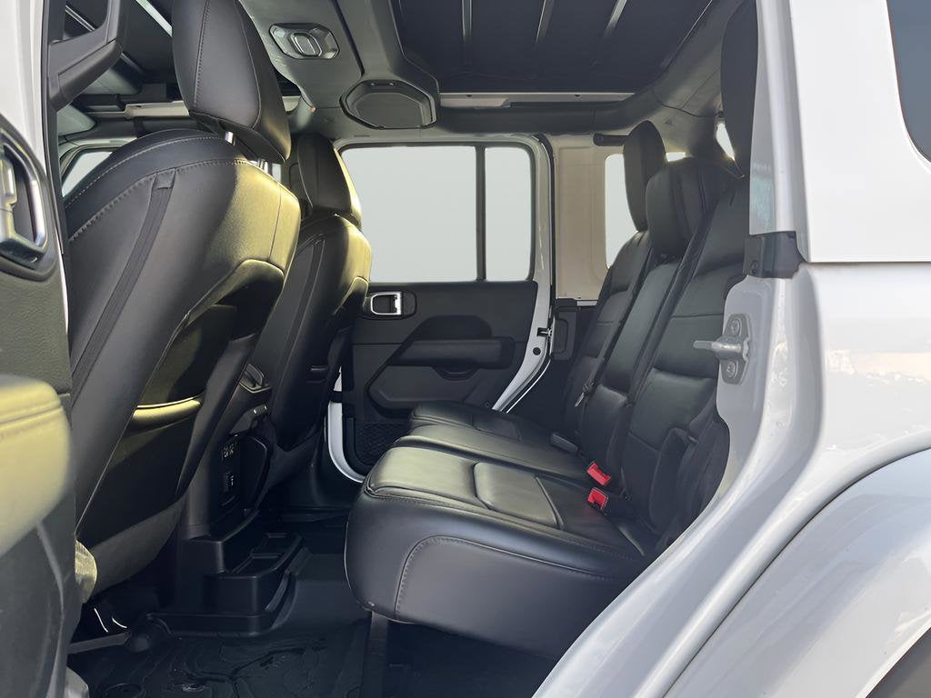 2021 Jeep Wrangler Unlimited Sahara Altitude