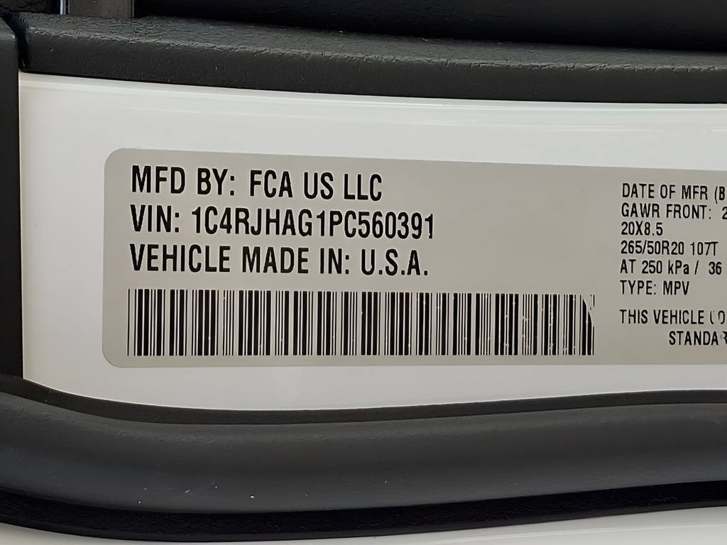 2023 Jeep Grand Cherokee Laredo