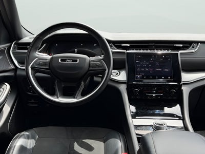 2022 Jeep Grand Cherokee L Laredo