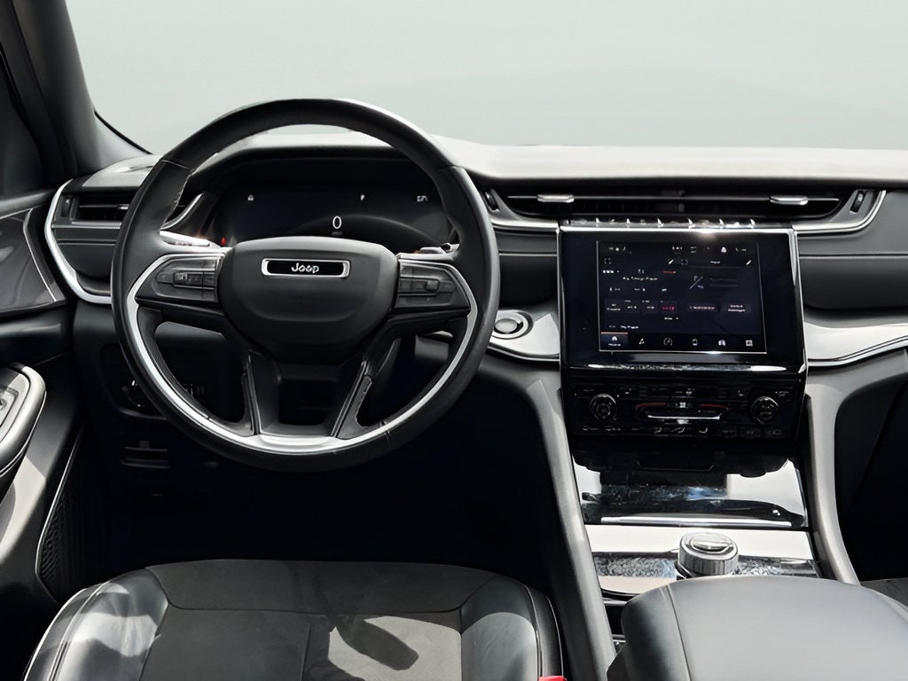 2022 Jeep Grand Cherokee L Laredo