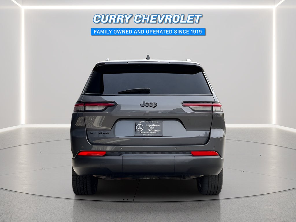 2022 Jeep Grand Cherokee L Laredo
