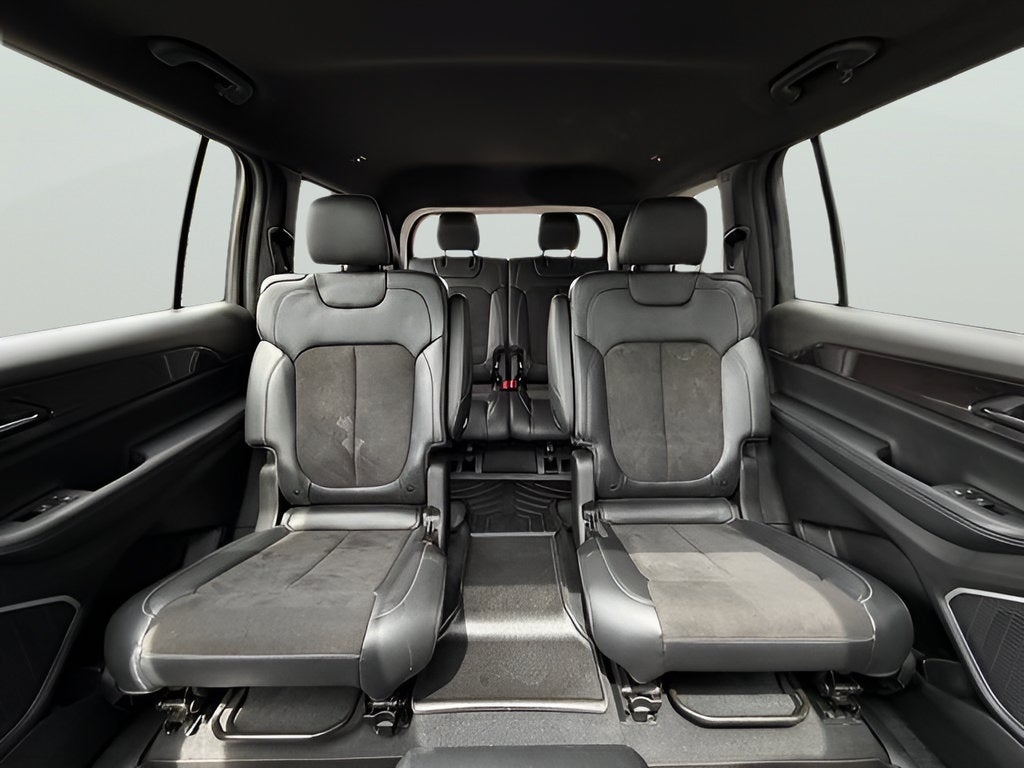 2022 Jeep Grand Cherokee L Laredo