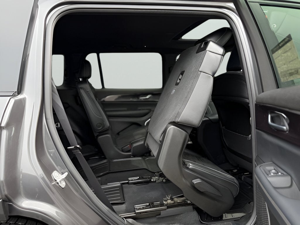 2022 Jeep Grand Cherokee L Altitude