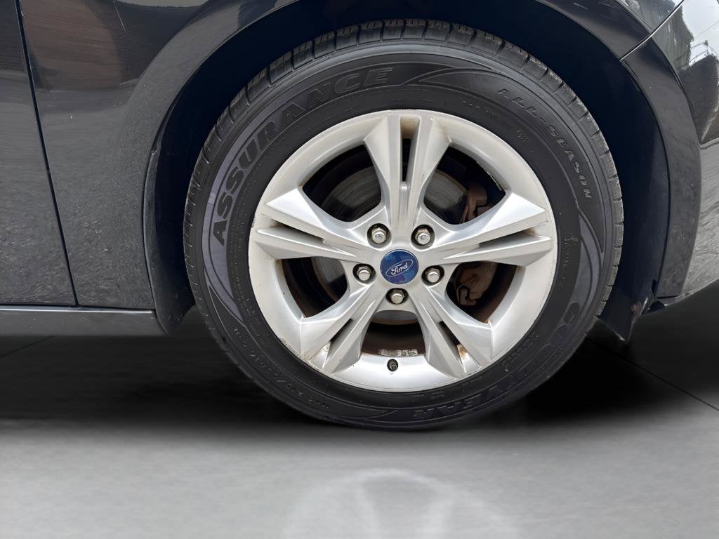 Used 2013 Ford Focus SE with VIN 1FADP3F2XDL269270 for sale in Scarsdale, NY
