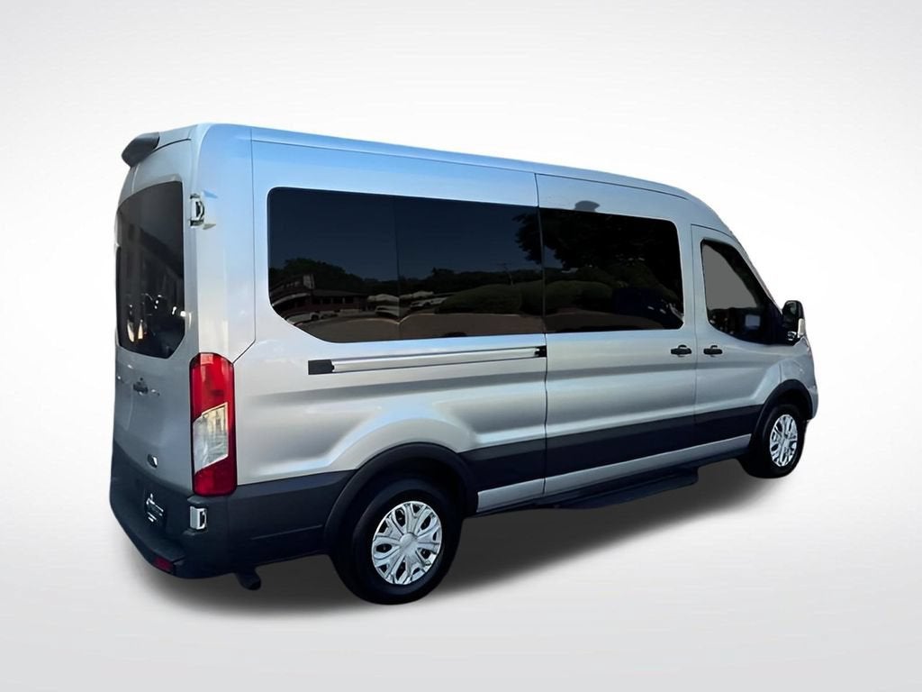 2022 Ford Transit Passenger Wagon XL