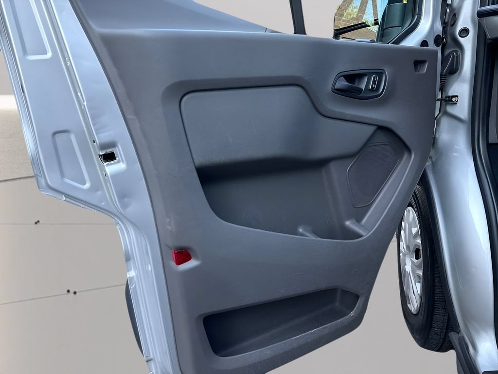 2022 Ford Transit Passenger Wagon XL