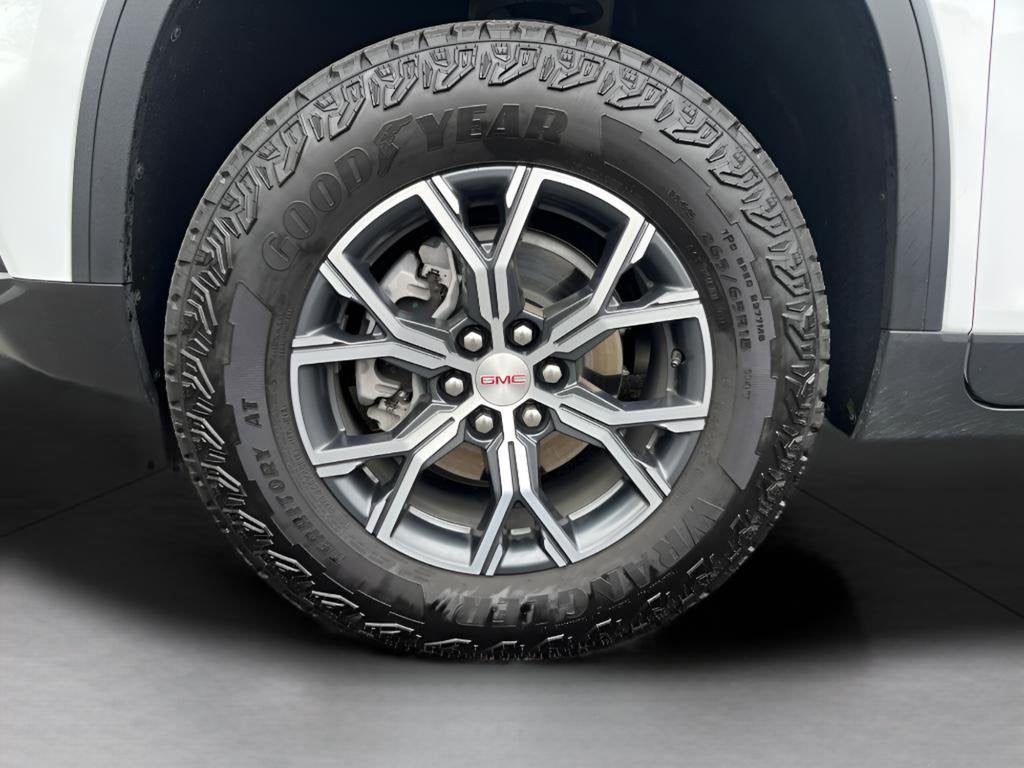 2025 GMC Acadia AT4