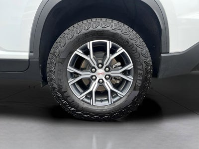 2025 GMC Acadia AT4