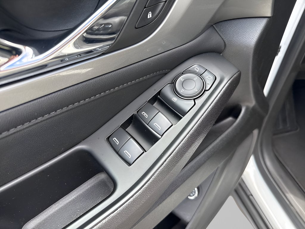 2024 Chevrolet Traverse Limited LT Cloth