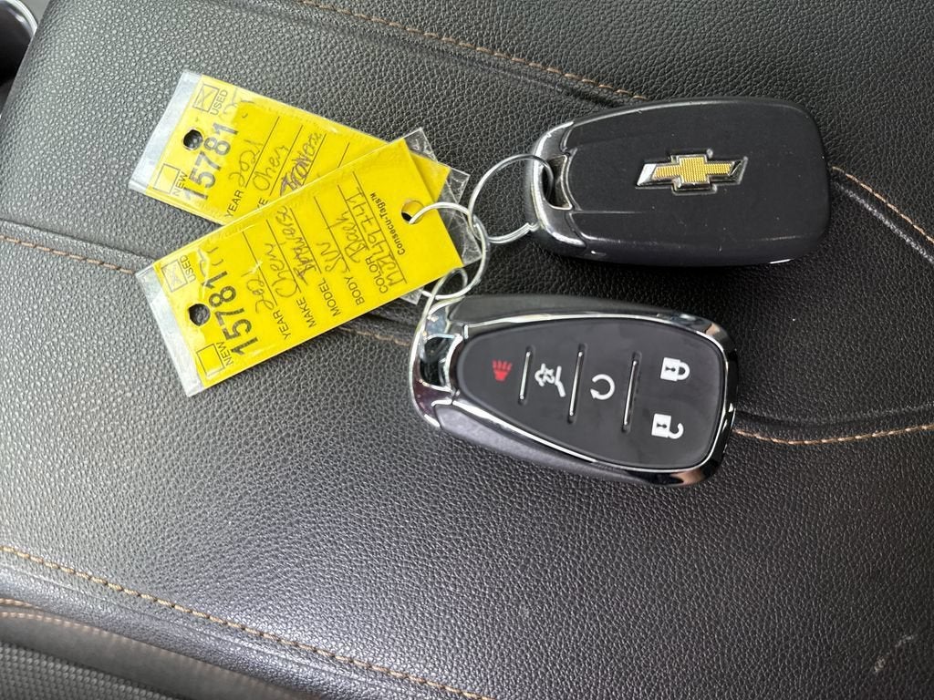 2021 Chevrolet Traverse LT Cloth