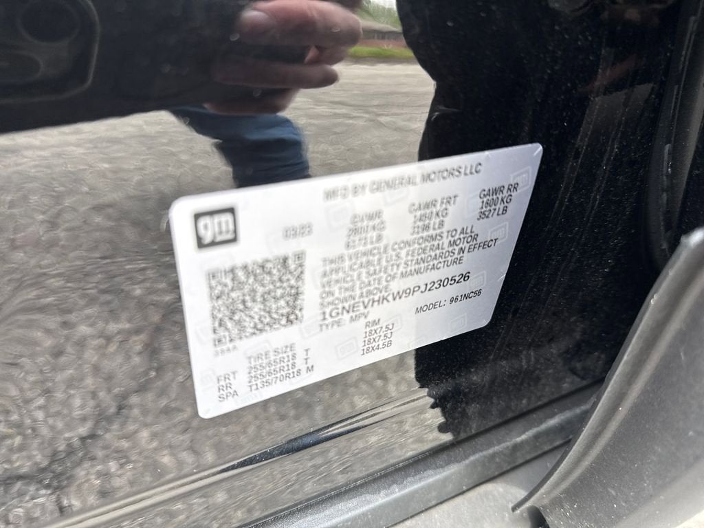 2023 Chevrolet Traverse LT Leather