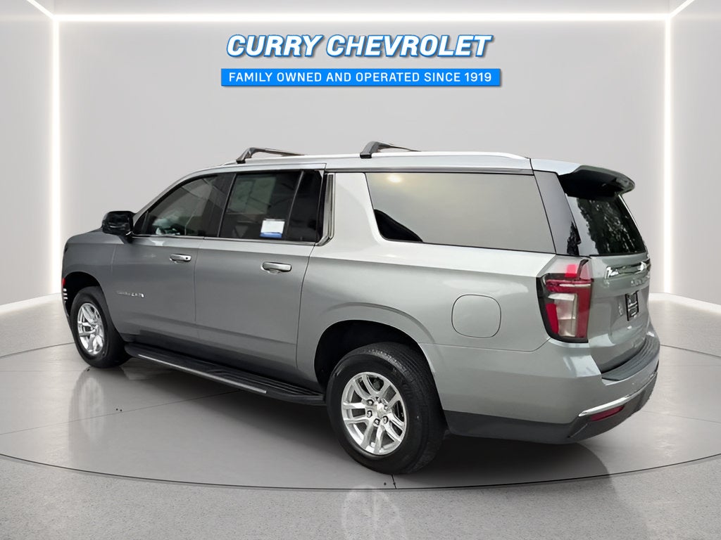 2023 Chevrolet Suburban LT