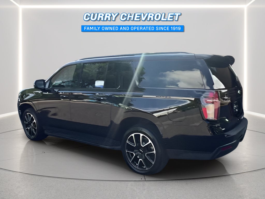 2023 Chevrolet Suburban RST