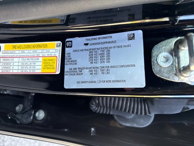 2023 Chevrolet Suburban RST