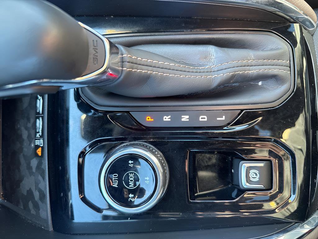 2023 GMC Canyon Denali