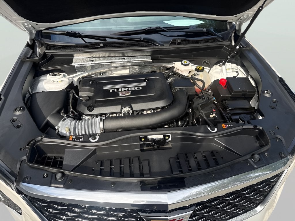 2024 Cadillac XT4 Premium Luxury