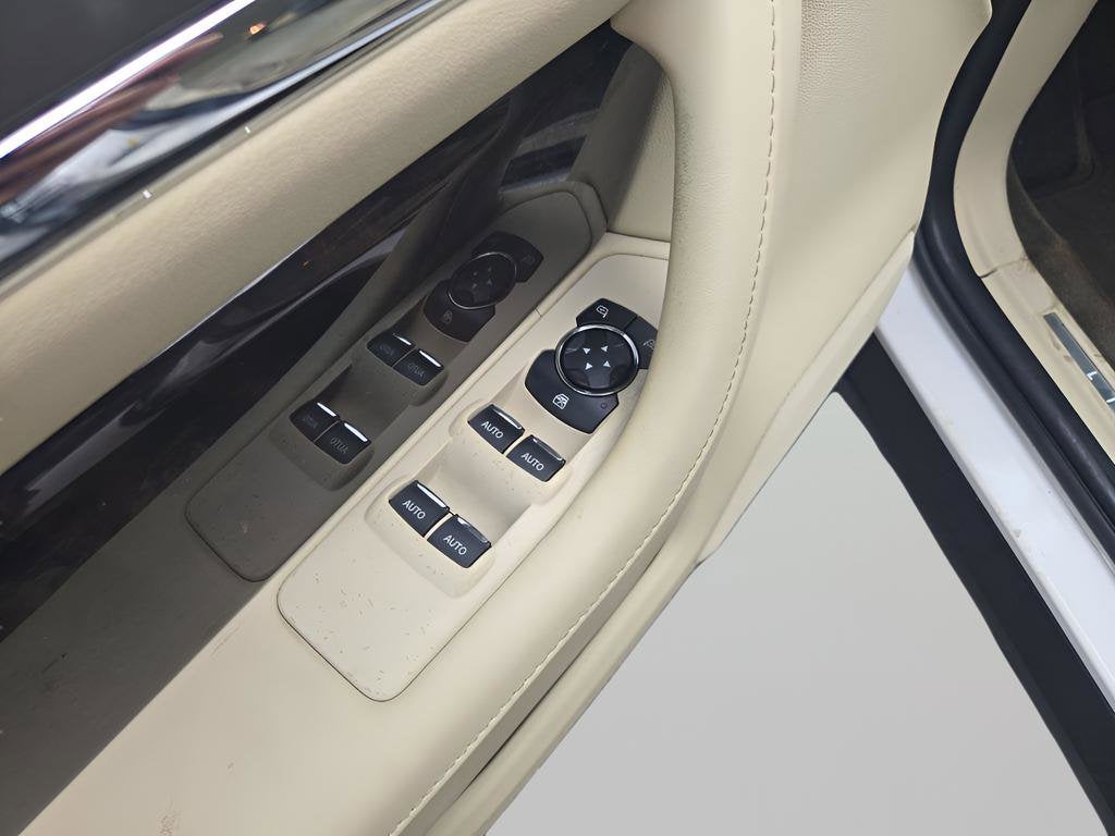 2014 Lincoln MKS 4dr Sdn 3.7L AWD