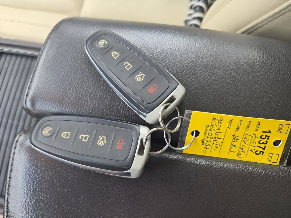 2014 Lincoln MKS 4dr Sdn 3.7L AWD