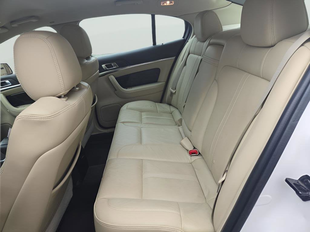 2014 Lincoln MKS 4dr Sdn 3.7L AWD