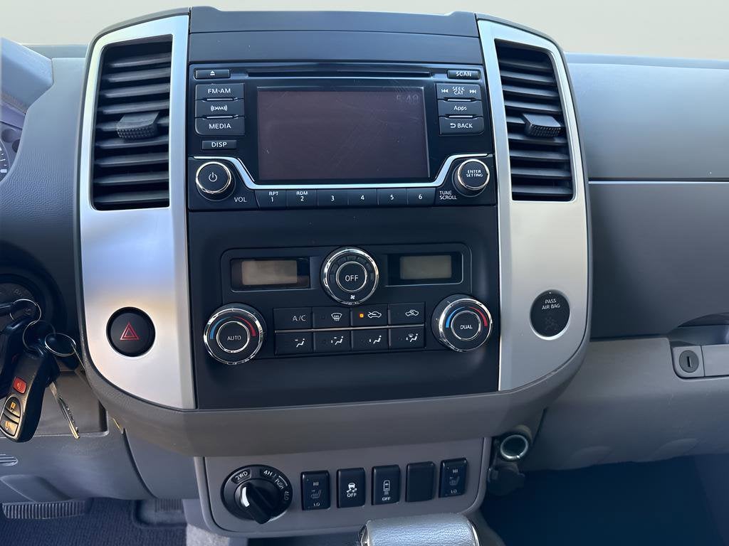 2016 Nissan Frontier SV