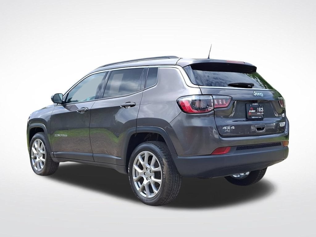 2022 Jeep Compass Latitude Lux