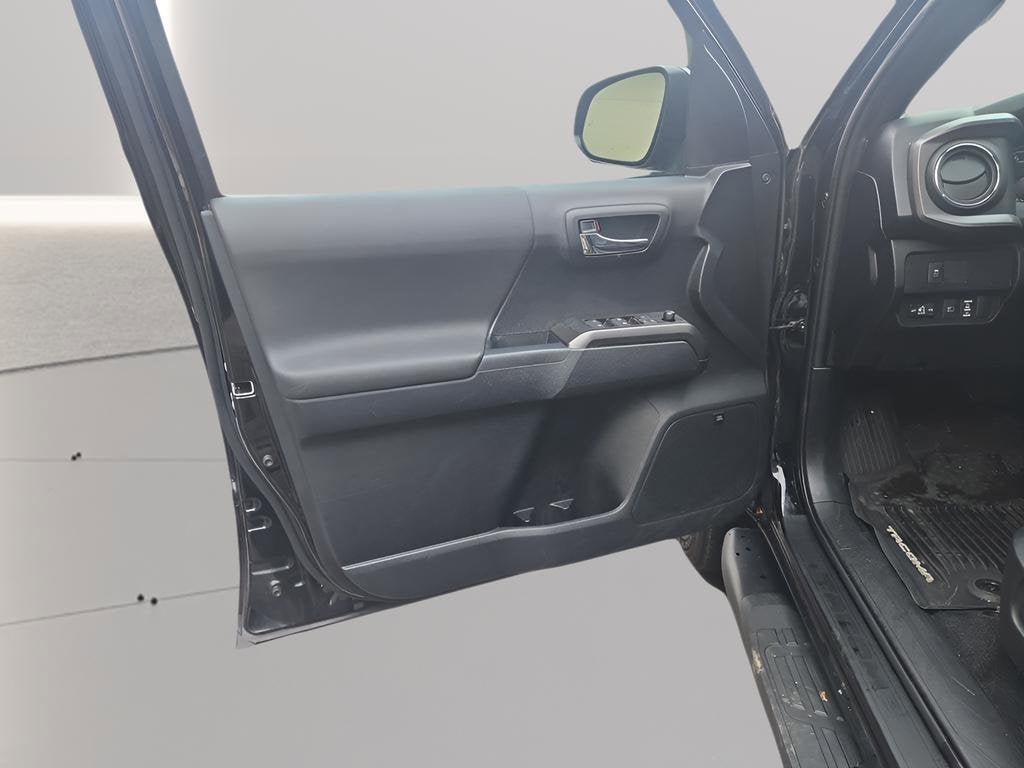 2021 Toyota Tacoma 4WD SR5