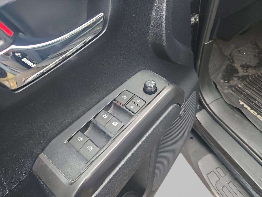 2021 Toyota Tacoma 4WD SR5