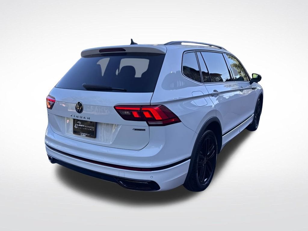 2022 Volkswagen Tiguan SE R-Line Black