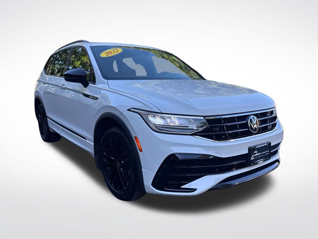 2022 Volkswagen Tiguan SE R-Line Black