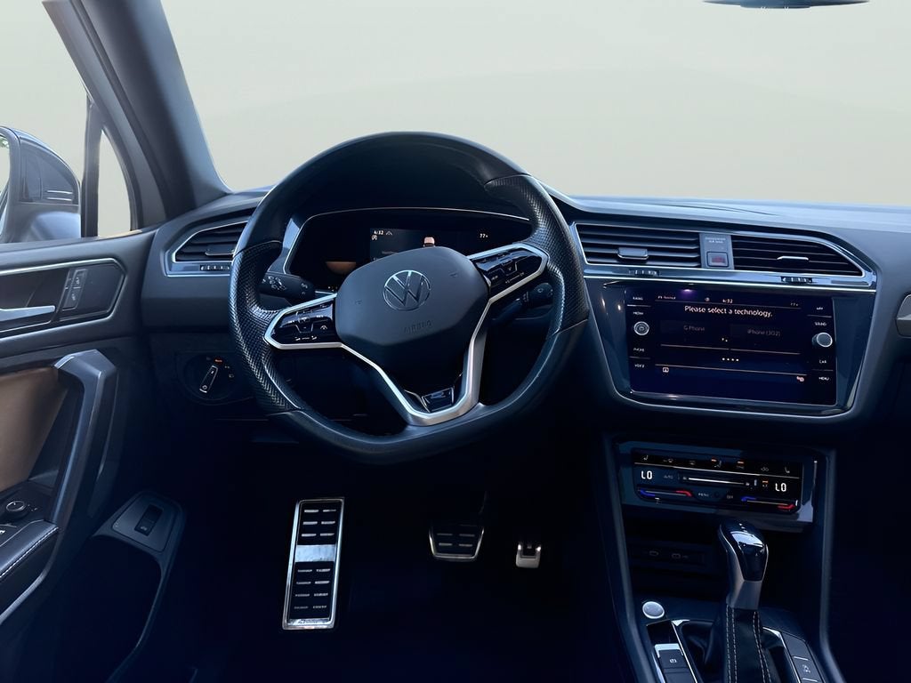 2022 Volkswagen Tiguan SE R-Line Black