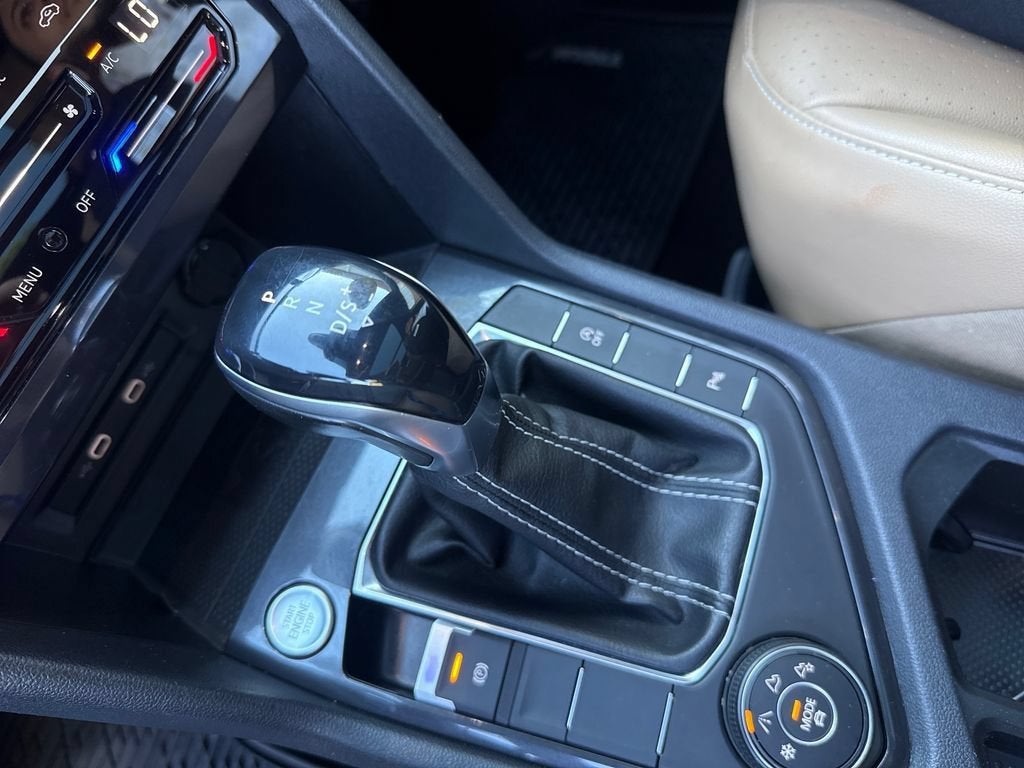 2022 Volkswagen Tiguan SE R-Line Black