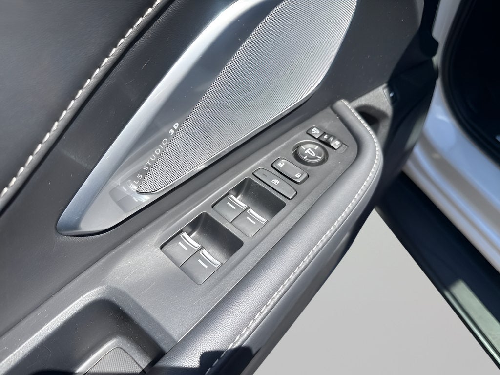 2023 Acura RDX w/Advance Package