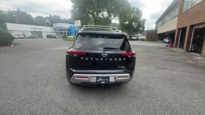 2025 Nissan Pathfinder Platinum