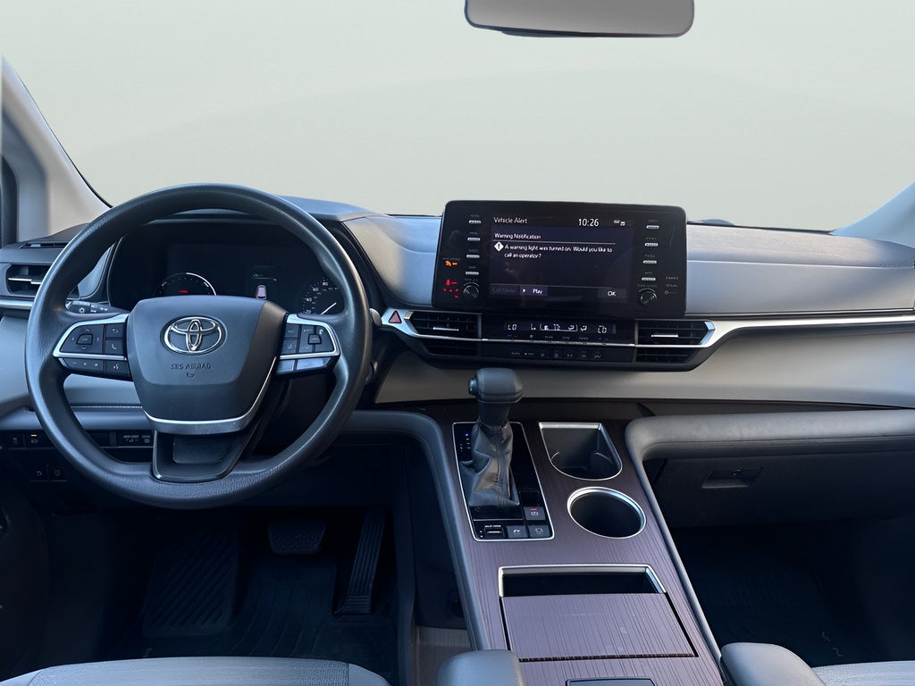 2021 Toyota Sienna LE