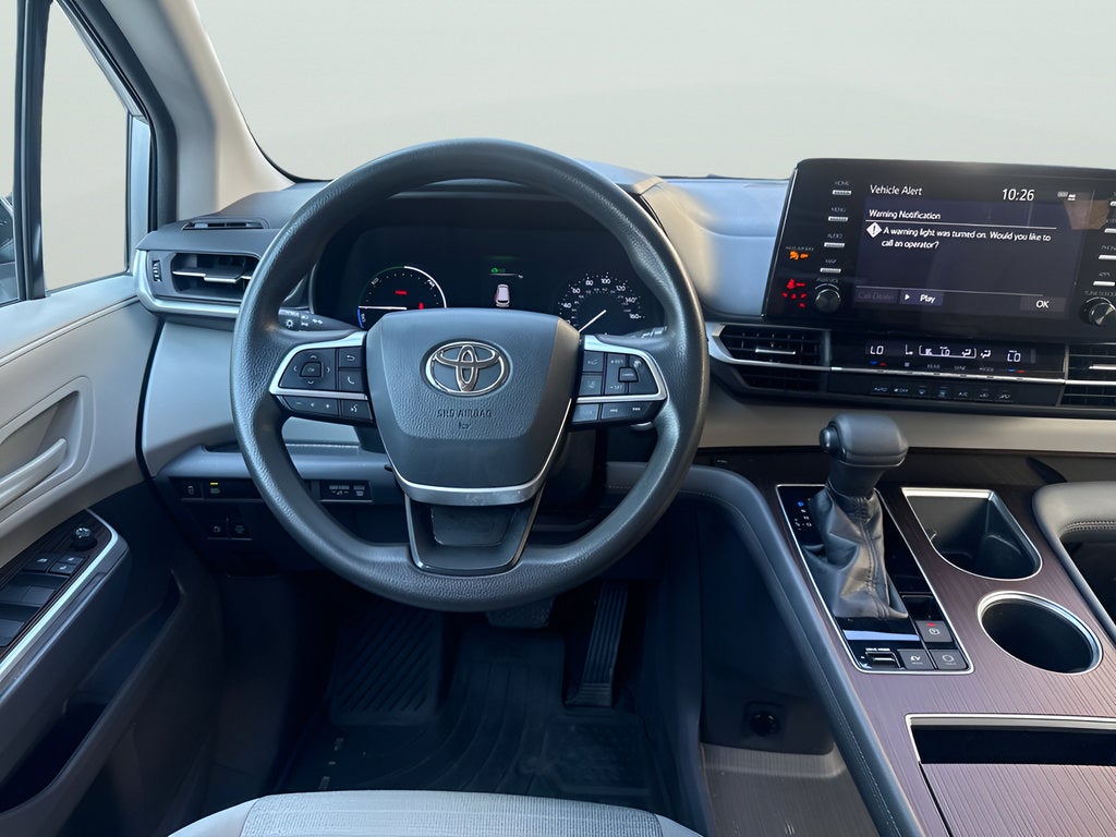 2021 Toyota Sienna LE