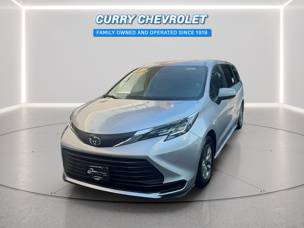 2021 Toyota Sienna LE