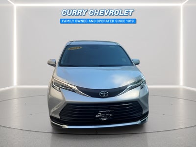 2021 Toyota Sienna LE