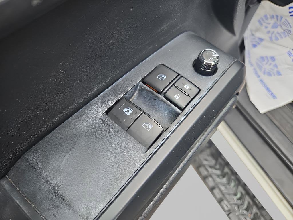 2017 Toyota Tacoma SR