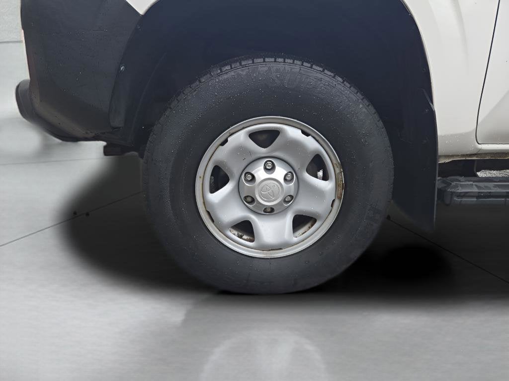 2017 Toyota Tacoma SR