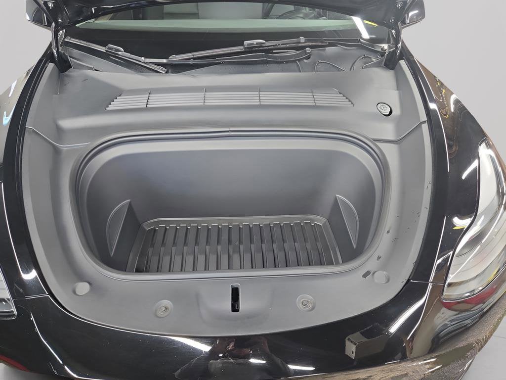 2024 Tesla Model Y Performance