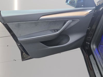 2024 Tesla Model Y Performance