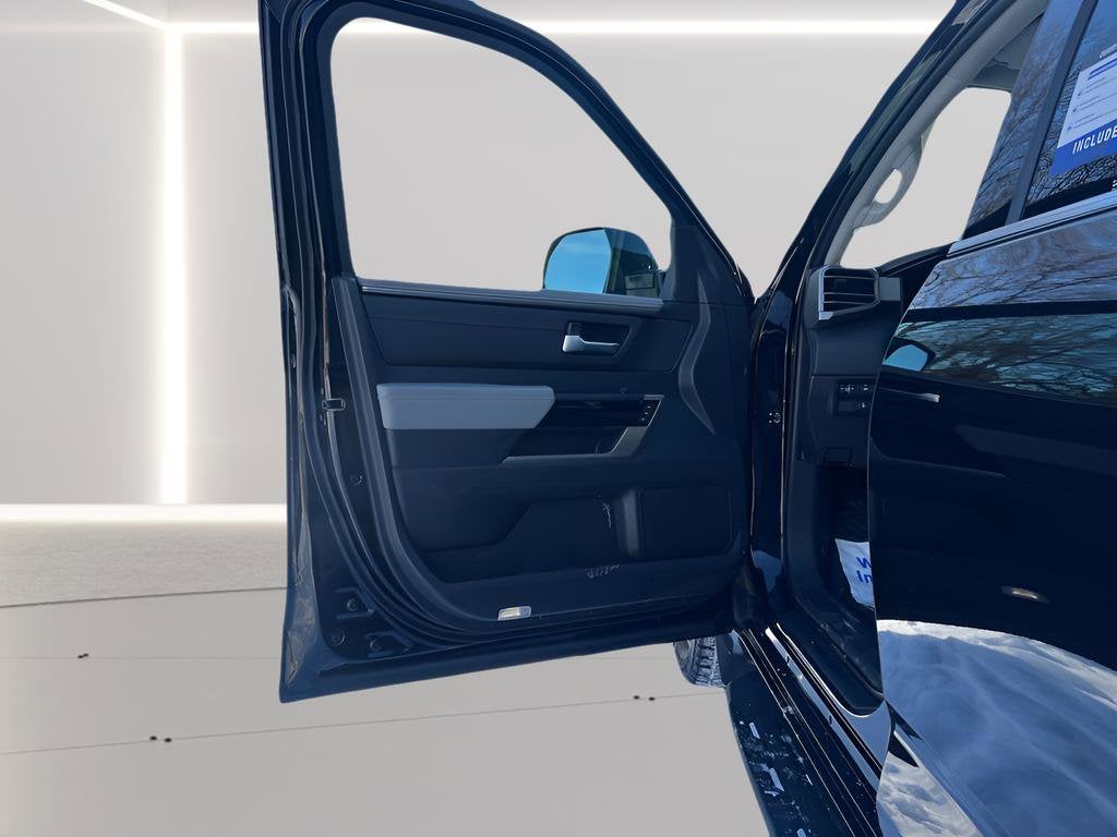 2023 Toyota Sequoia SR5