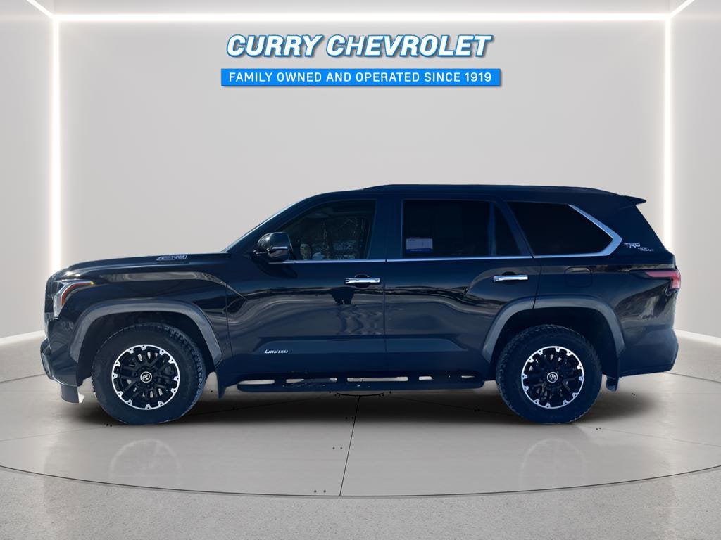2023 Toyota Sequoia SR5