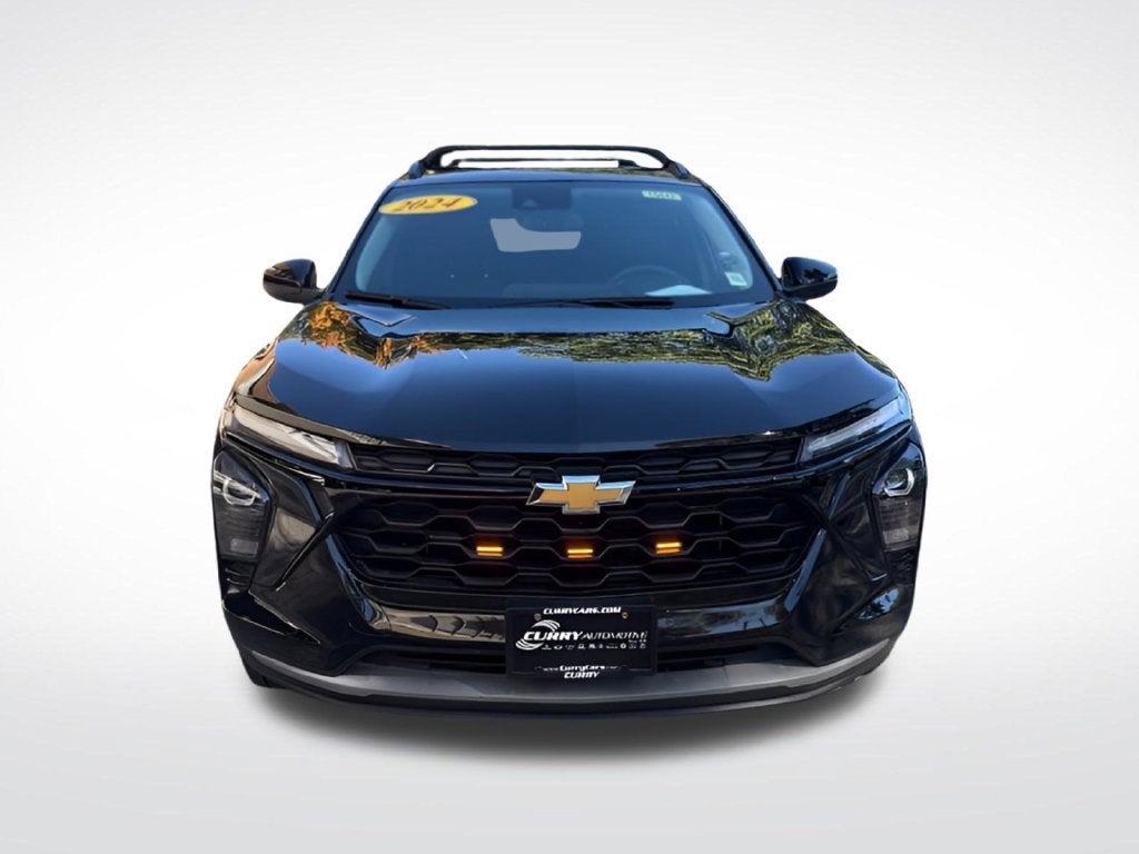 Used 2024 Chevrolet Trax LT with VIN KL77LHE22RC028955 for sale in Scarsdale, NY