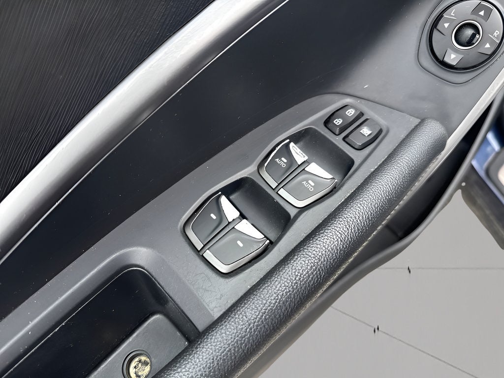 2017 Hyundai Santa Fe Limited Ultimate
