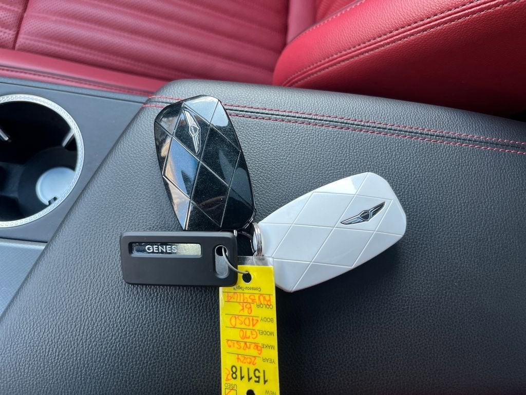 2024 Genesis G70 2.5T