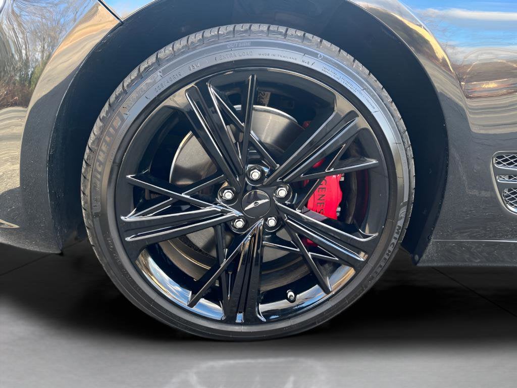 2024 Genesis G70 2.5T