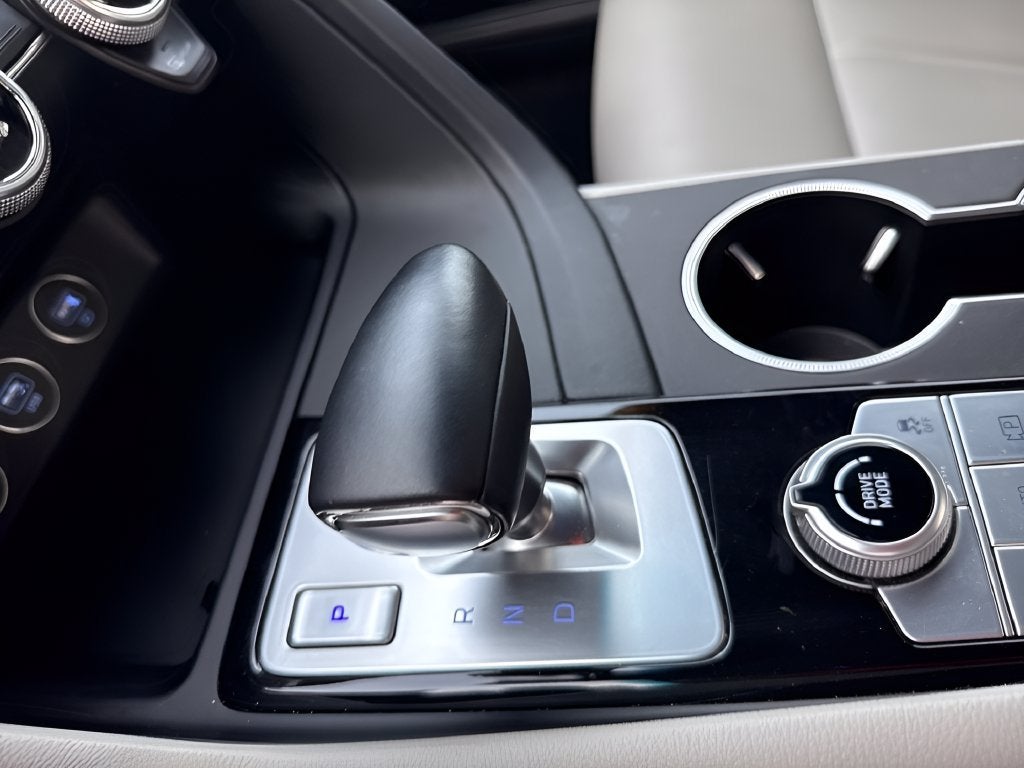 2023 GENESIS G70 Standard - Photo 24