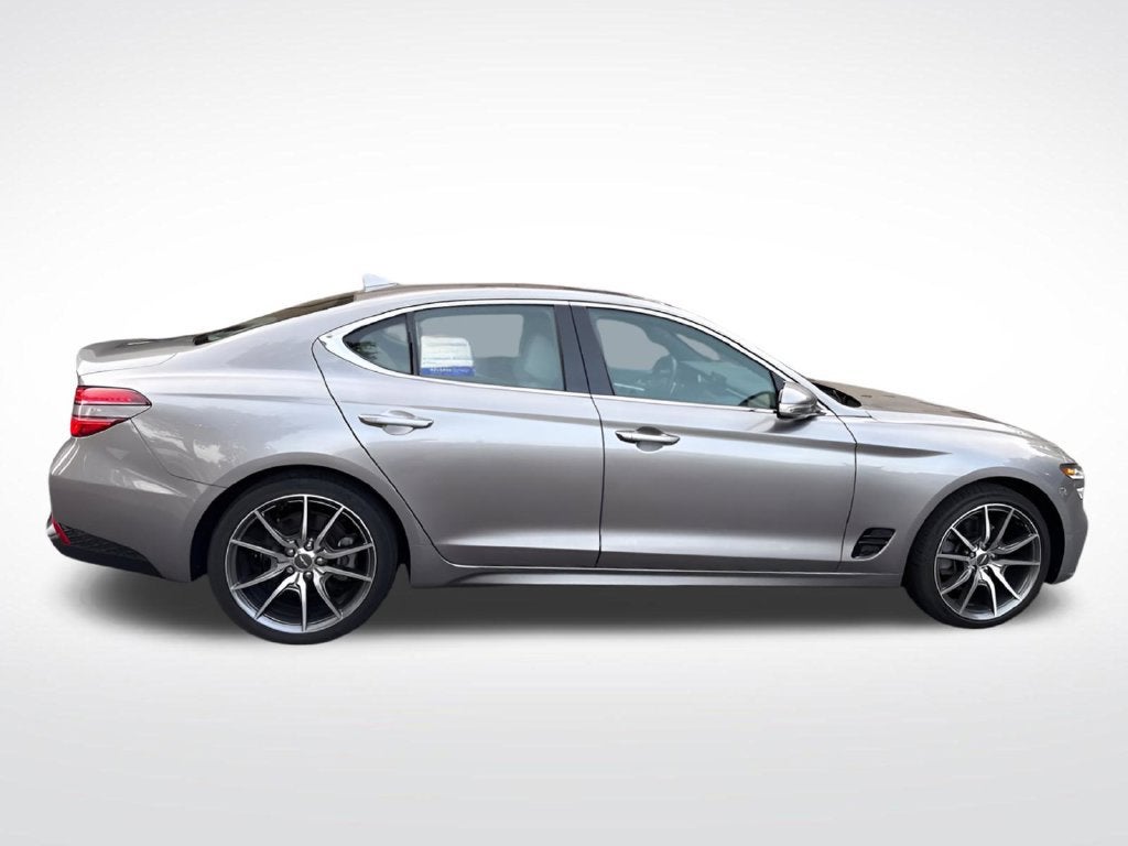 2023 GENESIS G70 Standard - Photo 8