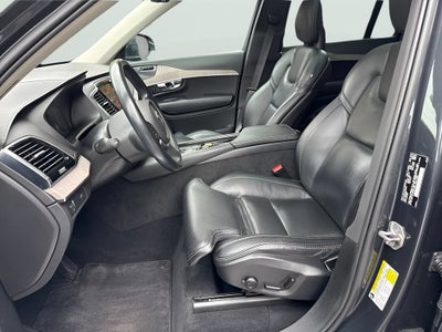 2022 Volvo XC90 Inscription